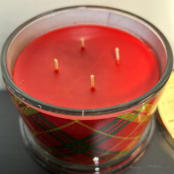 HomeWorx by Slatkin Mistletoe Wishes 4-Wick 18oz Candle NEW - Picture 3 of 4